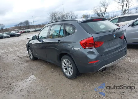 2013 BMW X1 xDrive28I z USA, uszkodzony, nr VIN WBAVL1C58DVR86362